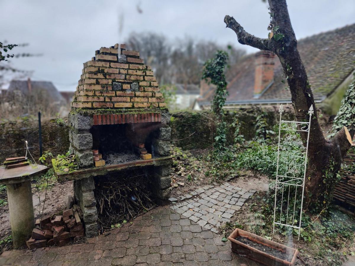 La Maison Bleue De Husseau Ancienne Ferme Semi-Troglodytique 18E Siecle Βίλα Montlouis-sur-Loire Εξωτερικό φωτογραφία